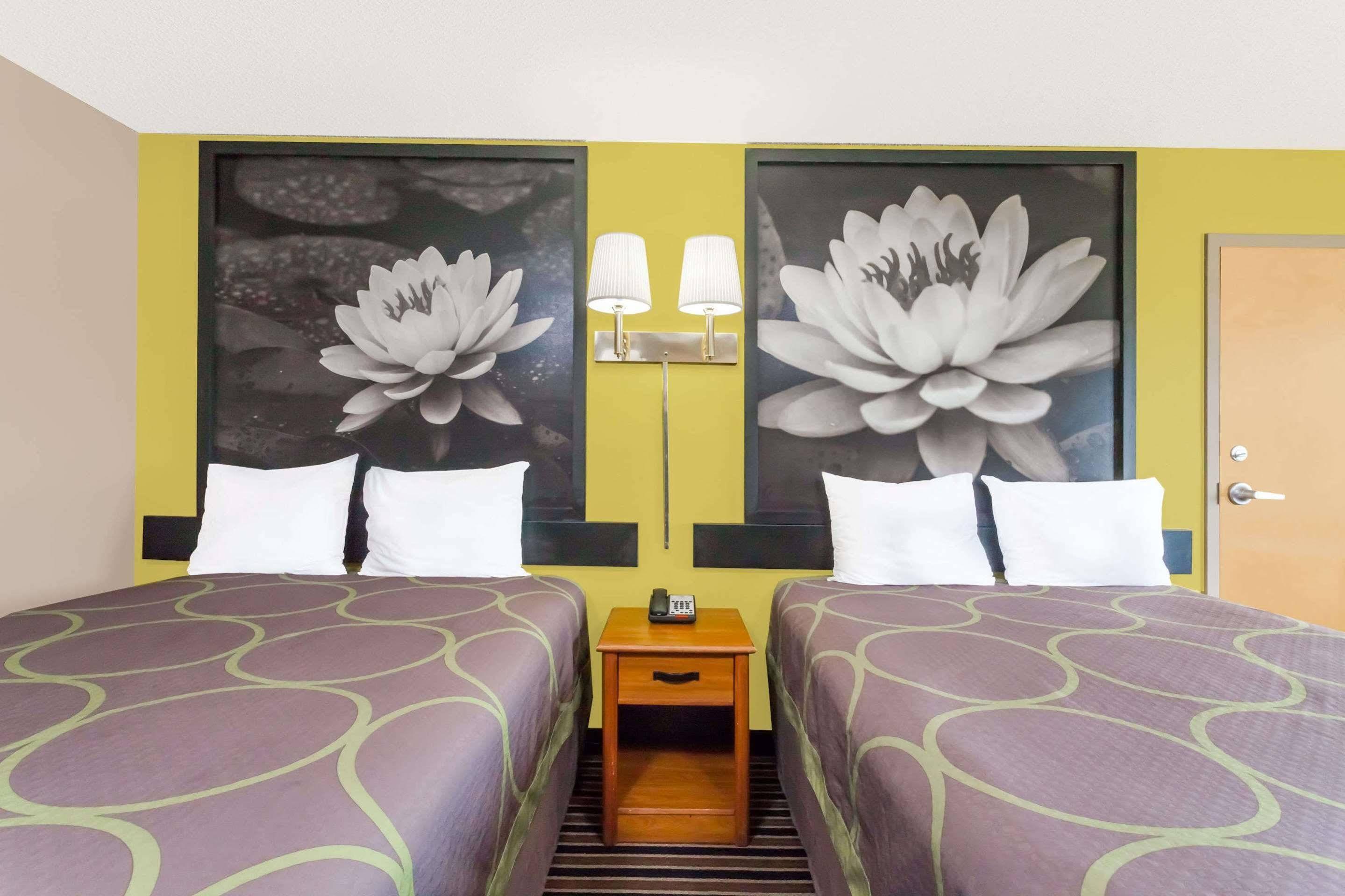 Hotel Super 8 By Wyndham Harrington Exterior foto